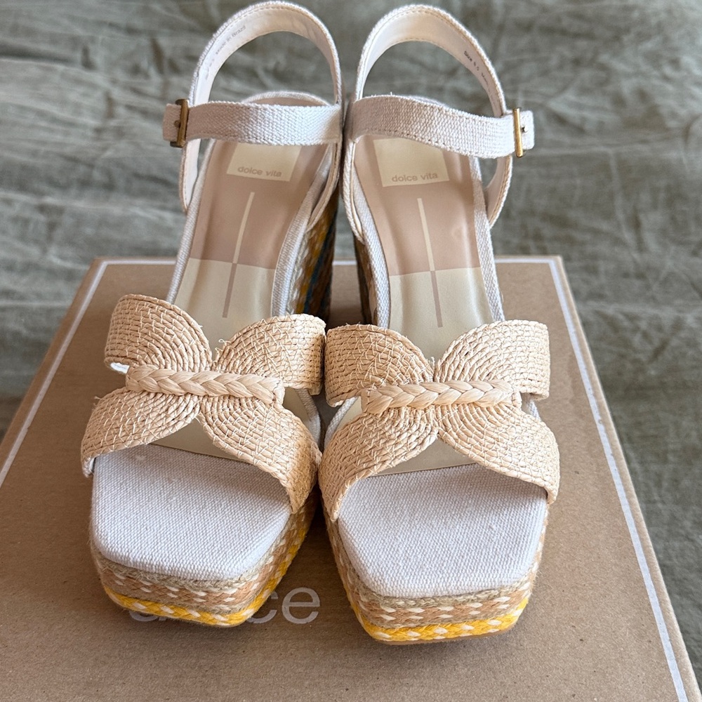 Dolce Vita Beige Woven Platform Sandals - Picture 2 of 6